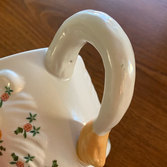 Anthropologie lion mug (like new used twice) - Picture 4 of 5